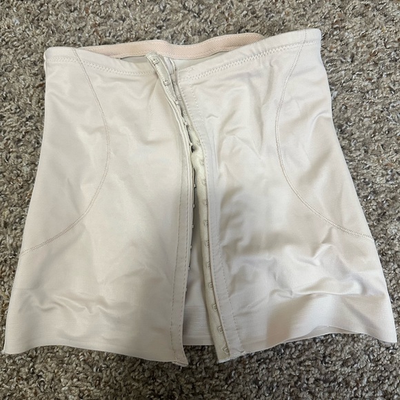 Nude Tummy Control Shapewear - Picture 1 of 6